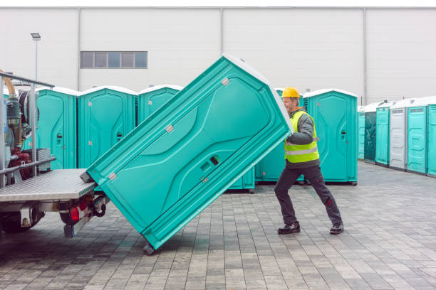 Portable Toilet Options We Offer in Poplarville, MS