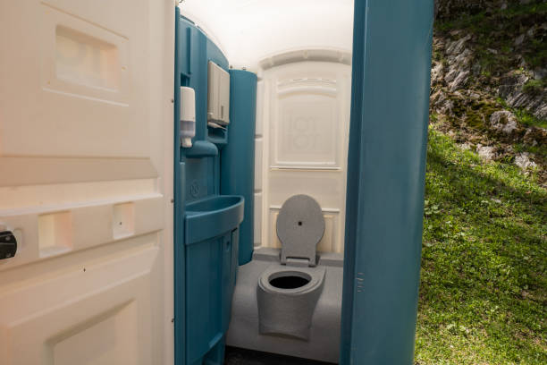 Best Porta potty rental near me  in Poplarville, MS